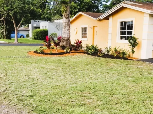 2301 NW 3rd St, Pompano Beach FL 33069