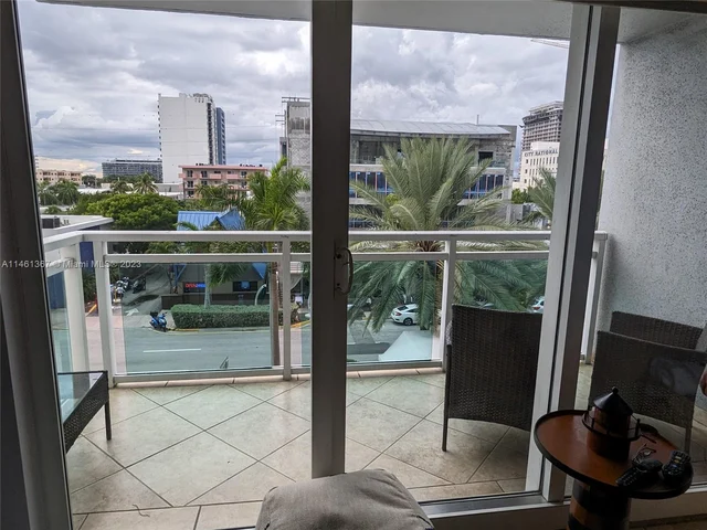 6917 Collins Ave # 524, Miami Beach FL 33141