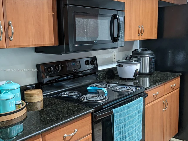 6917 Collins Ave # 524, Miami Beach FL 33141