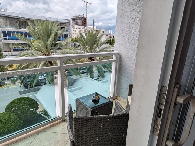 6917 Collins Ave # 524, Miami Beach FL 33141