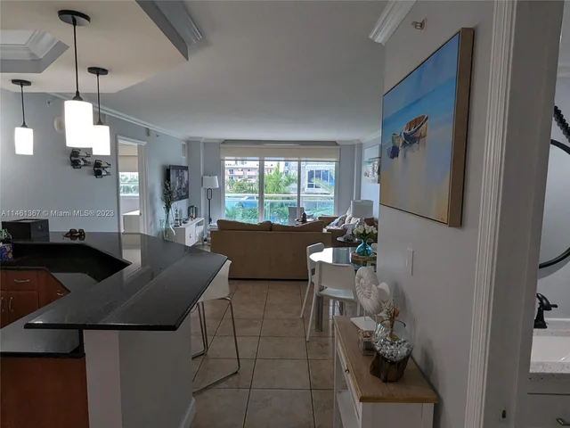 6917 Collins Ave # 524, Miami Beach FL 33141