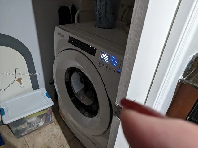 6917 Collins Ave # 524, Miami Beach FL 33141