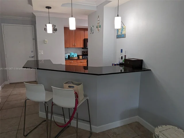 6917 Collins Ave # 524, Miami Beach FL 33141