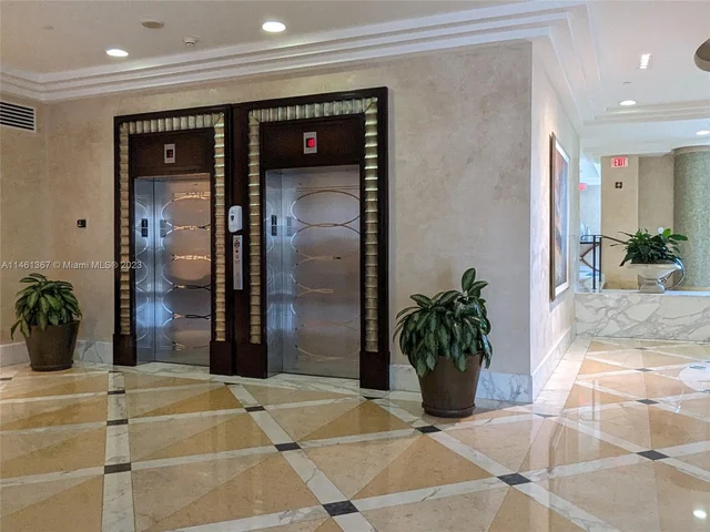 6917 Collins Ave # 524, Miami Beach FL 33141