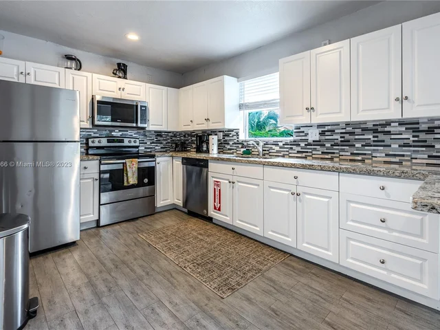 1805 N 23rd Ave, Hollywood FL 33020