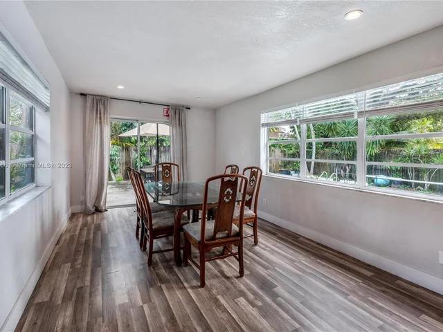 1805 N 23rd Ave, Hollywood FL 33020