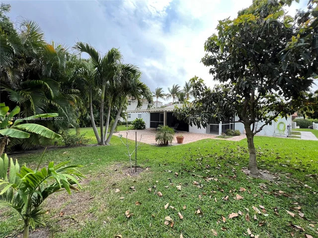 121 Tacoma Ln # 121, Palm Beach Shores FL 33404