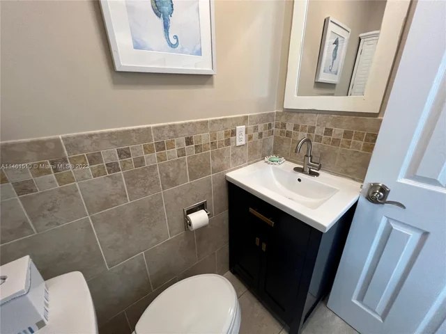 121 Tacoma Ln # 121, Palm Beach Shores FL 33404