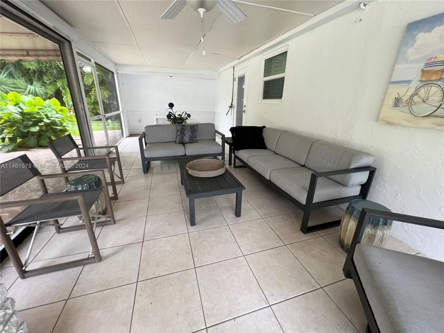 121 Tacoma Ln # 121, Palm Beach Shores FL 33404