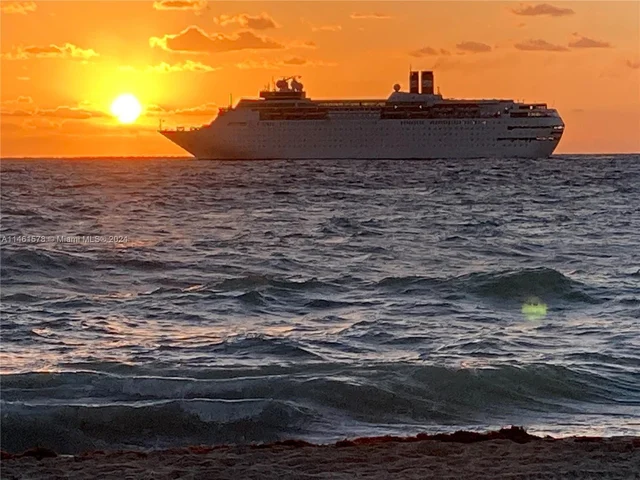 121 Tacoma Ln # 121, Palm Beach Shores FL 33404