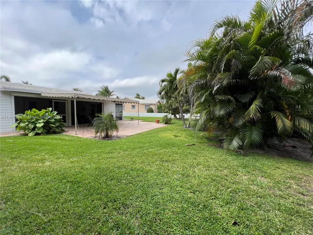 121 Tacoma Ln # 121, Palm Beach Shores FL 33404