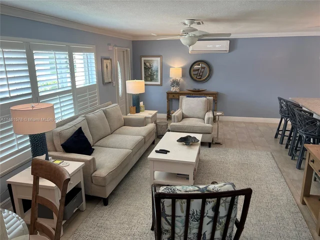 121 Tacoma Ln # 121, Palm Beach Shores FL 33404