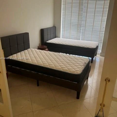 9801 Collins Ave, Bal Harbour FL 33154