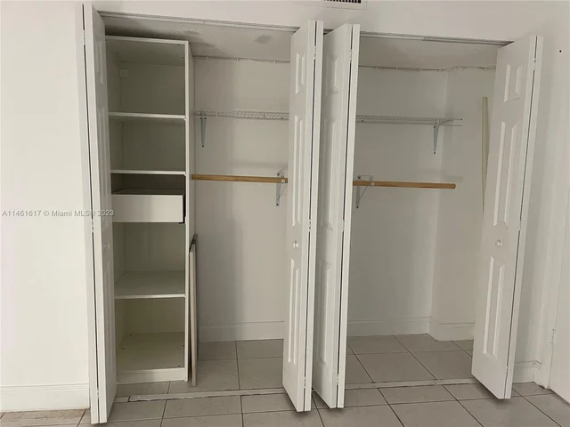 2309 S Cypress Bend Dr # 115B, Pompano Beach FL 33069