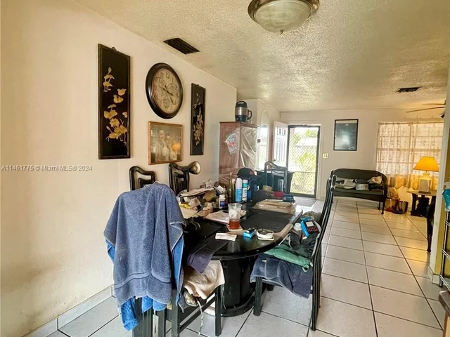 6561 NW 29th Ct, Sunrise FL 33313