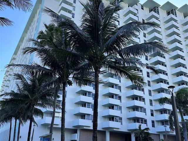 2899 Collins Ave # 1634, Miami Beach FL 33140