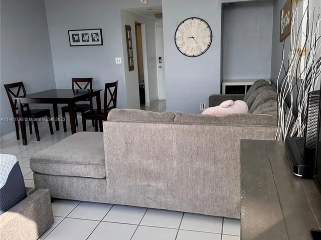 2899 Collins Ave # 1634, Miami Beach FL 33140