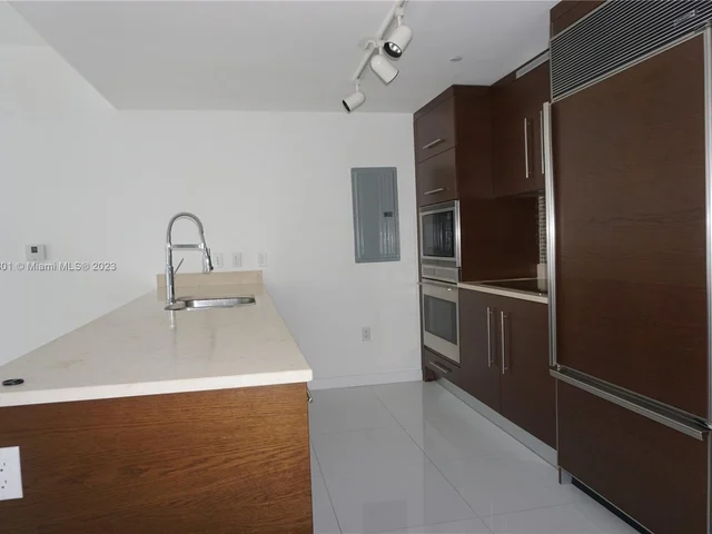 475 Brickell Ave # 4709, Miami FL 33131