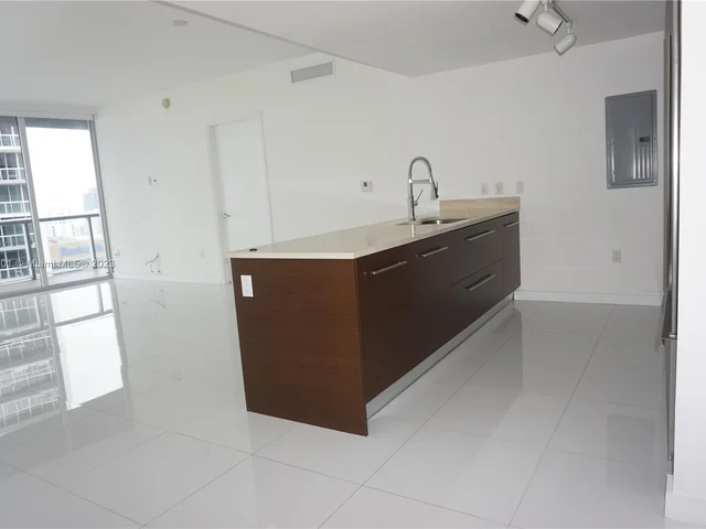 475 Brickell Ave # 4709, Miami FL 33131