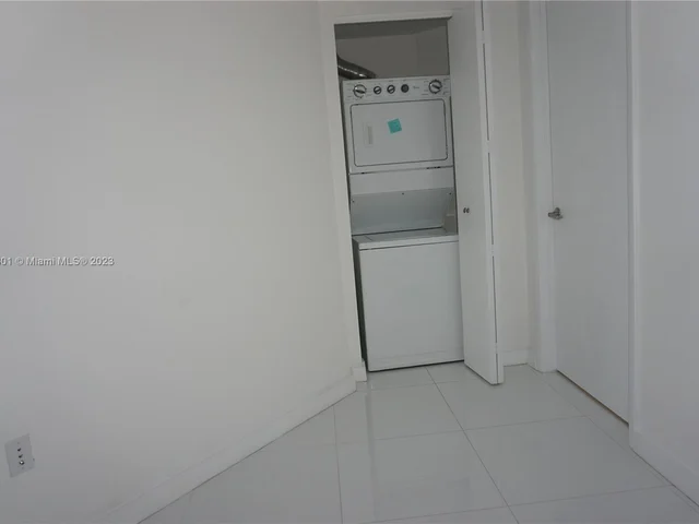475 Brickell Ave # 4709, Miami FL 33131
