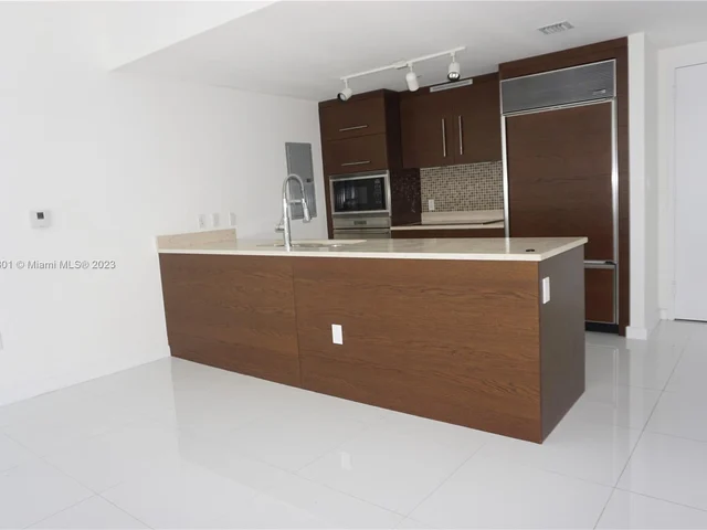 475 Brickell Ave # 4709, Miami FL 33131