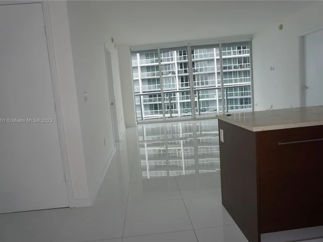 475 Brickell Ave # 4709, Miami FL 33131