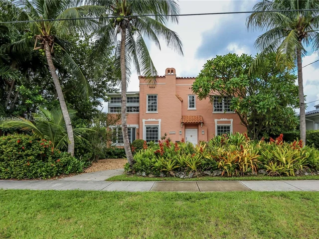 3476 Prairie Ave, Miami Beach FL 33140