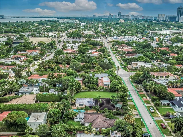 3476 Prairie Ave, Miami Beach FL 33140