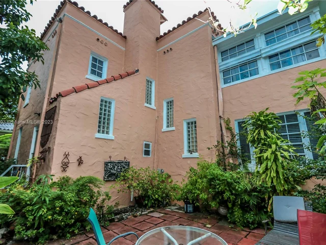 3476 Prairie Ave, Miami Beach FL 33140