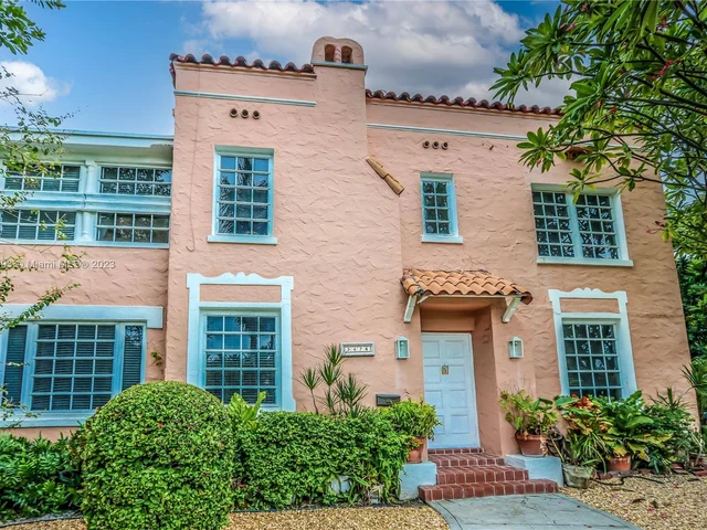 3476 Prairie Ave, Miami Beach FL 33140