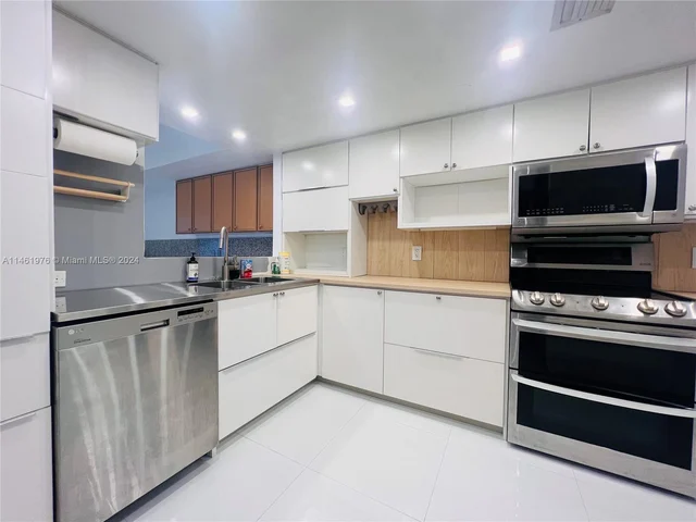 1650 Coral Way # 608, Miami FL 33145