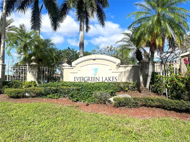 5045 Wiles Rd # 103, Coconut Creek FL 33073