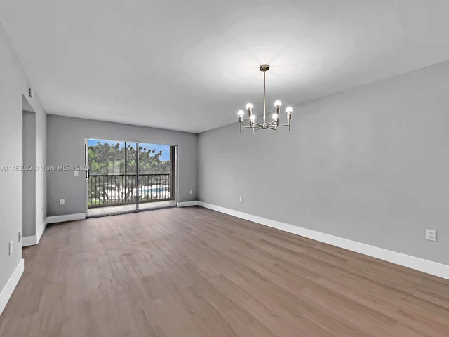 1600 SW 127th Way # 304C, Pembroke Pines FL 33027