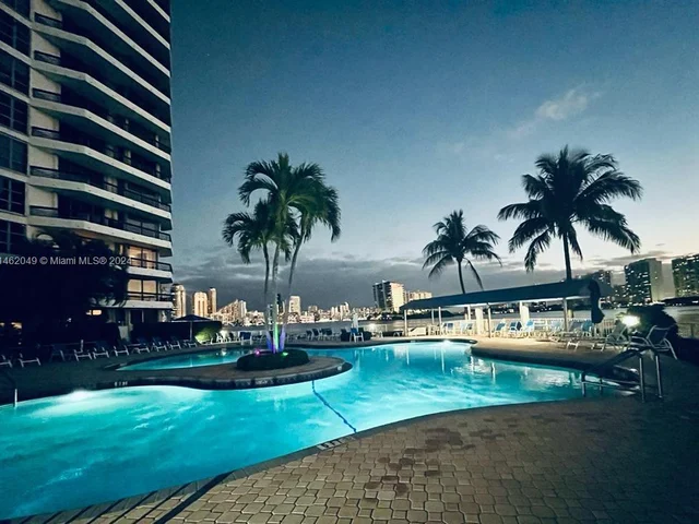 3530 Mystic Pointe Dr # 1213, Aventura FL 33180