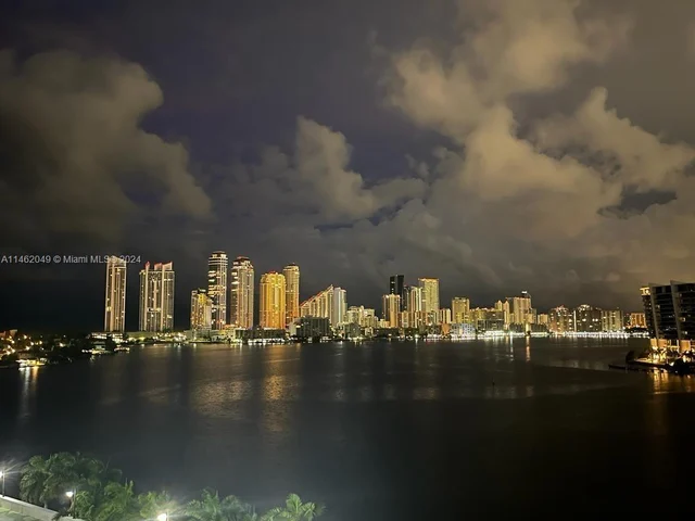 3530 Mystic Pointe Dr # 1213, Aventura FL 33180