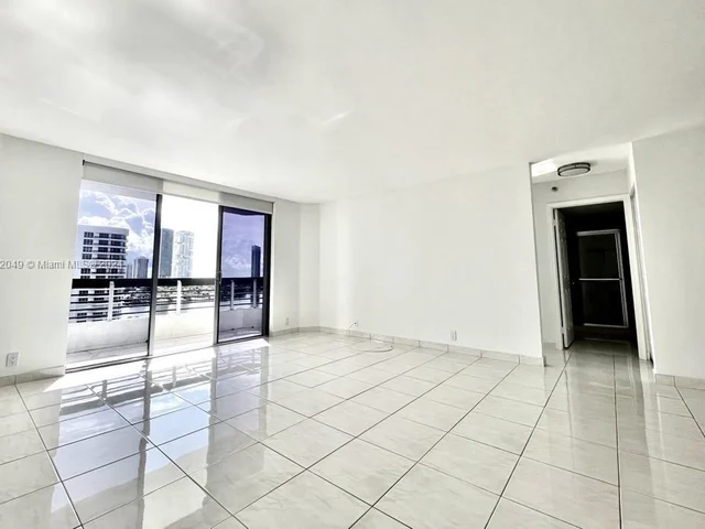 3530 Mystic Pointe Dr # 1213, Aventura FL 33180