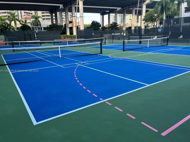 3530 Mystic Pointe Dr # 1213, Aventura FL 33180