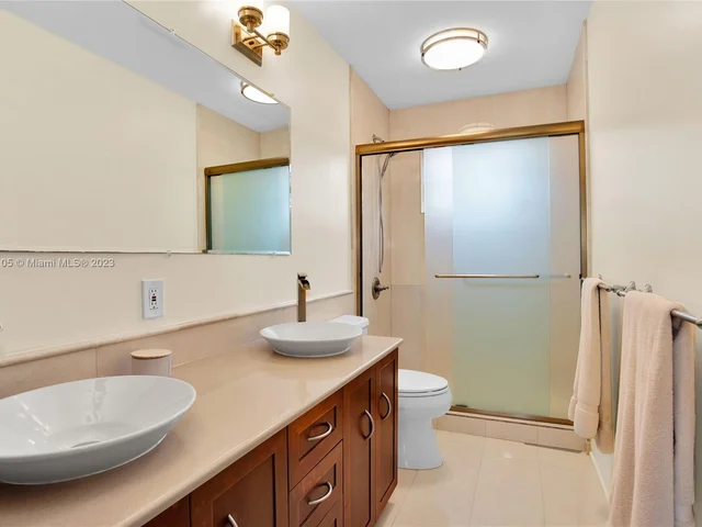 1015 Venetia Ave, Coral Gables FL 33134