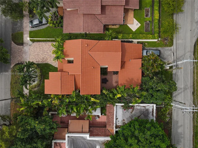 1015 Venetia Ave, Coral Gables FL 33134