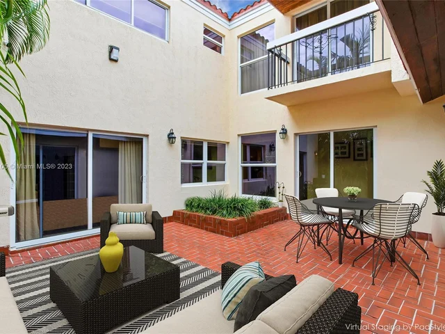 1015 Venetia Ave, Coral Gables FL 33134