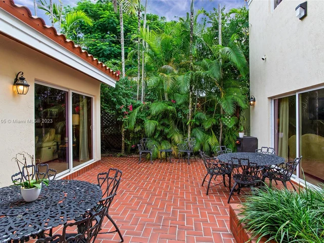 1015 Venetia Ave, Coral Gables FL 33134