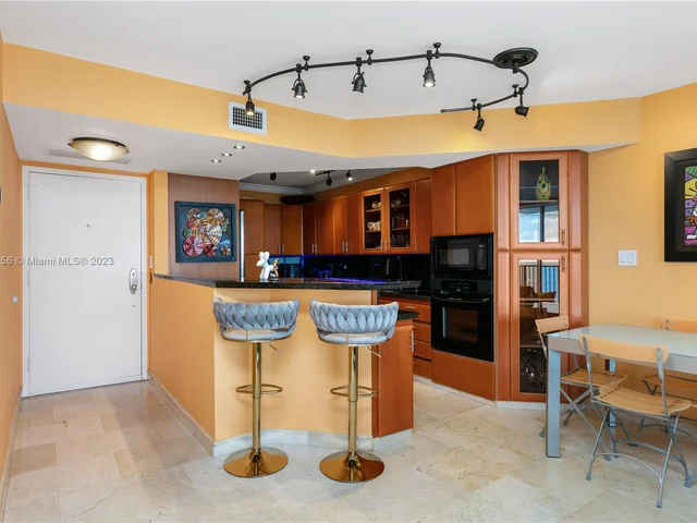 2101 S Ocean Dr # 2404, Hollywood FL 33019