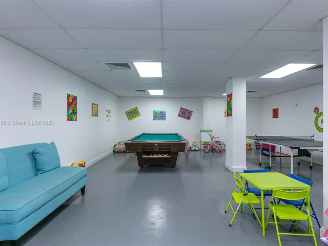 2101 S Ocean Dr # 2404, Hollywood FL 33019