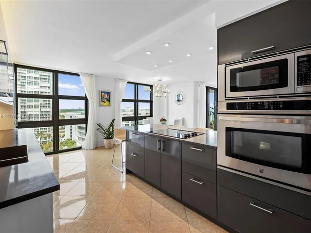 1121 Crandon Blvd # F1207, Key Biscayne FL 33149