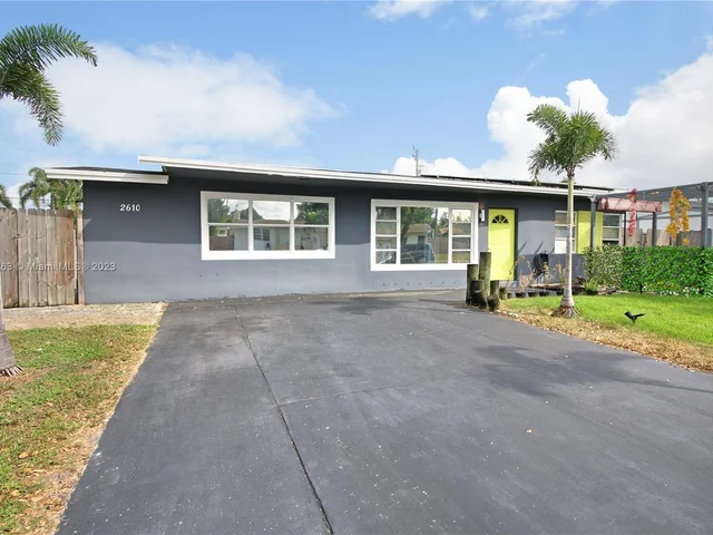 2610 NE 8th Ave, Pompano Beach FL 33064