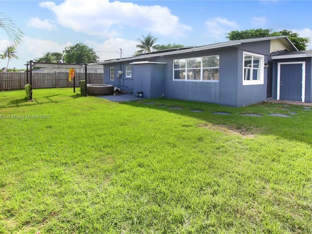 2610 NE 8th Ave, Pompano Beach FL 33064