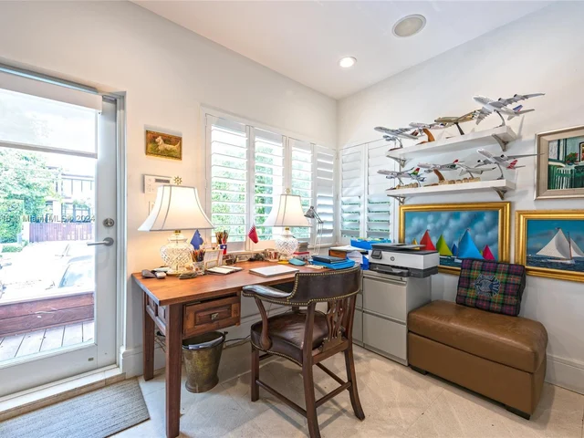 6001 N Bay Rd, Miami Beach FL 33140