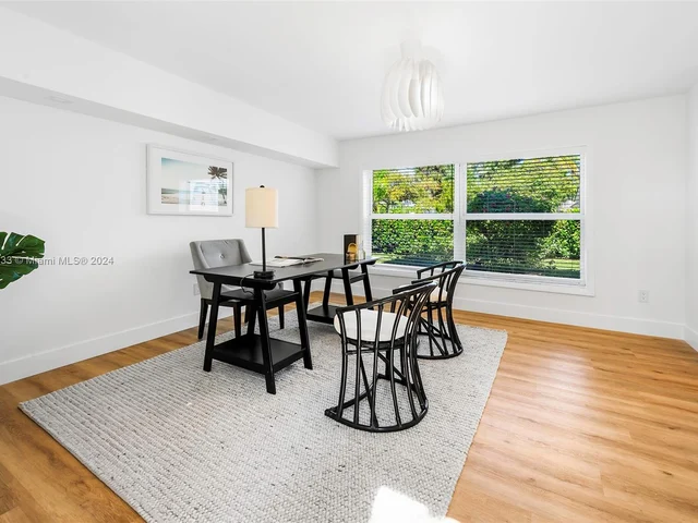 410 S Shore Dr, Miami Beach FL 33141