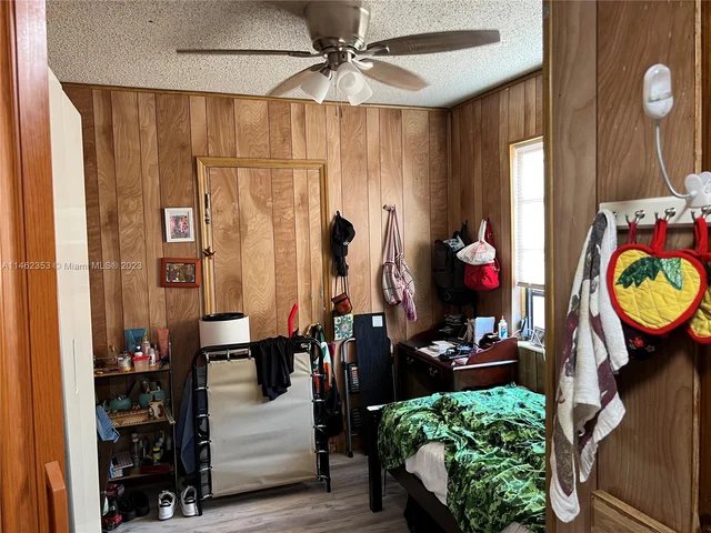 4360 SW 1st St, Miami FL 33134