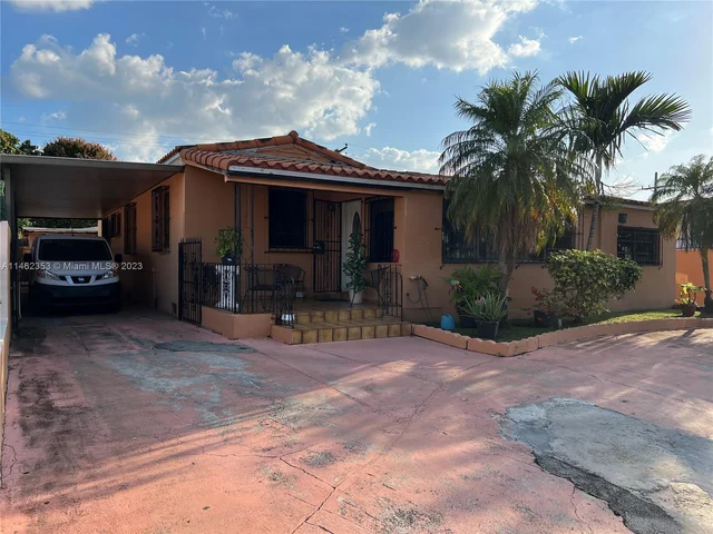 4360 SW 1st St, Miami FL 33134